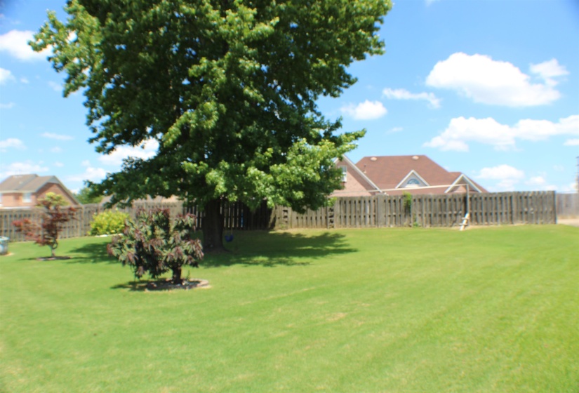 137 BEVERLY DR, Atoka, Tennessee 38004, 3 Bedroom Bedrooms, 6 Room Rooms,3 BathroomBathrooms,Residential,For Sale,BEVERLY,0,10223876