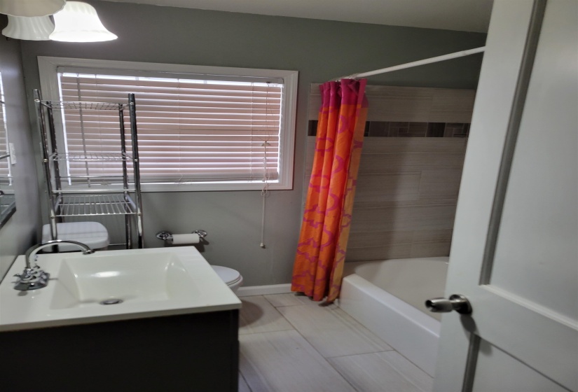 1229 PERKINS RD, Memphis, Tennessee 38117, 3 Bedroom Bedrooms, 7 Room Rooms,1 BathroomBathrooms,Residential,For Sale,PERKINS,0,10223883