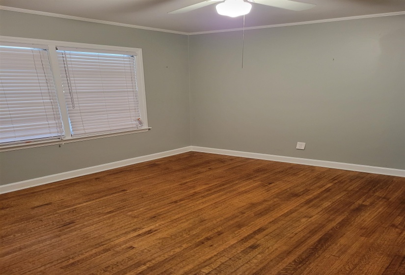 1229 PERKINS RD, Memphis, Tennessee 38117, 3 Bedroom Bedrooms, 7 Room Rooms,1 BathroomBathrooms,Residential,For Sale,PERKINS,0,10223883