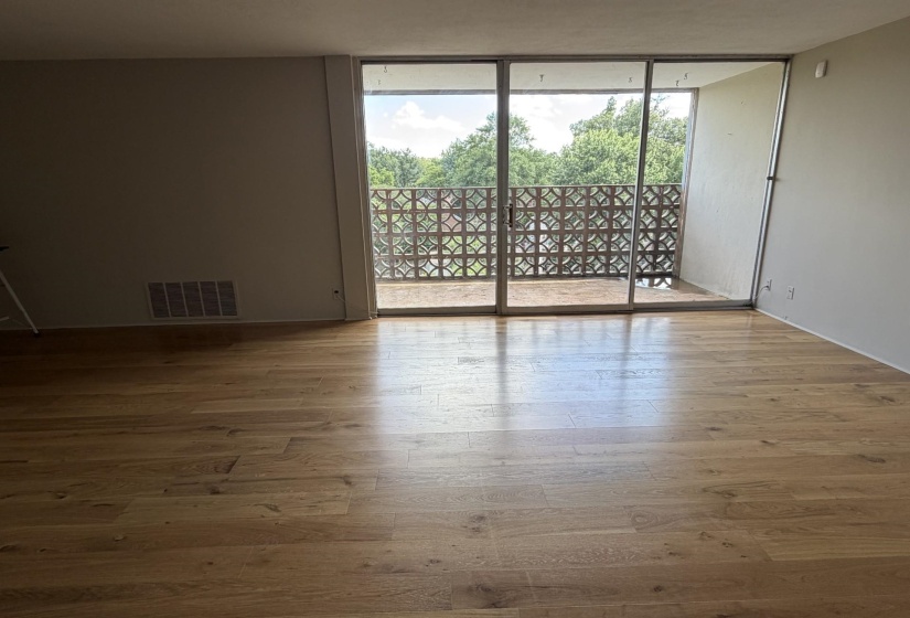 2277 UNION AVE, Memphis, Tennessee 38104, 2 Bedrooms Bedrooms, 4 Rooms Rooms,2 BathroomsBathrooms,Residential,For Sale,UNION,10223884