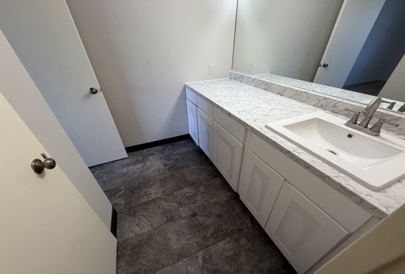 2277 UNION AVE, Memphis, Tennessee 38104, 2 Bedrooms Bedrooms, 4 Rooms Rooms,2 BathroomsBathrooms,Residential,For Sale,UNION,10223884