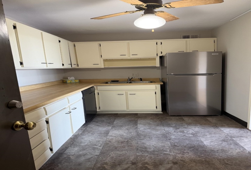 2277 UNION AVE, Memphis, Tennessee 38104, 2 Bedrooms Bedrooms, 4 Rooms Rooms,2 BathroomsBathrooms,Residential,For Sale,UNION,10223884