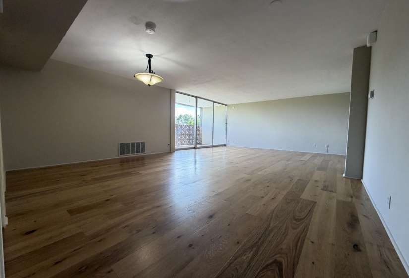 2277 UNION AVE, Memphis, Tennessee 38104, 2 Bedrooms Bedrooms, 4 Rooms Rooms,2 BathroomsBathrooms,Residential,For Sale,UNION,10223884