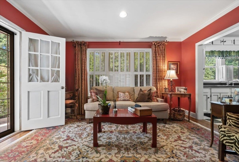 410 HOLMES CIR, Memphis, Tennessee 38111, 2 Bedroom Bedrooms, 6 Room Rooms,2 BathroomBathrooms,Residential,For Sale,HOLMES,0,10223888