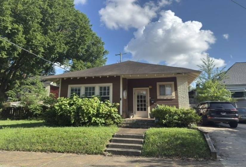 2209 OLIVER AVE, Memphis, Tennessee 38104, 2 Bedrooms Bedrooms, 5 Rooms Rooms,1 BathroomBathrooms,Residential,For Sale,OLIVER,10223891