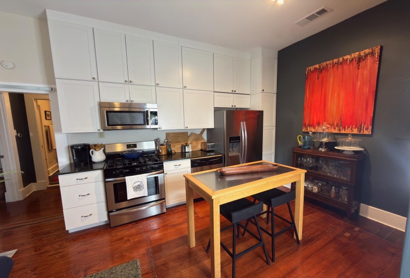 2209 OLIVER AVE, Memphis, Tennessee 38104, 2 Bedrooms Bedrooms, 5 Rooms Rooms,1 BathroomBathrooms,Residential,For Sale,OLIVER,10223891