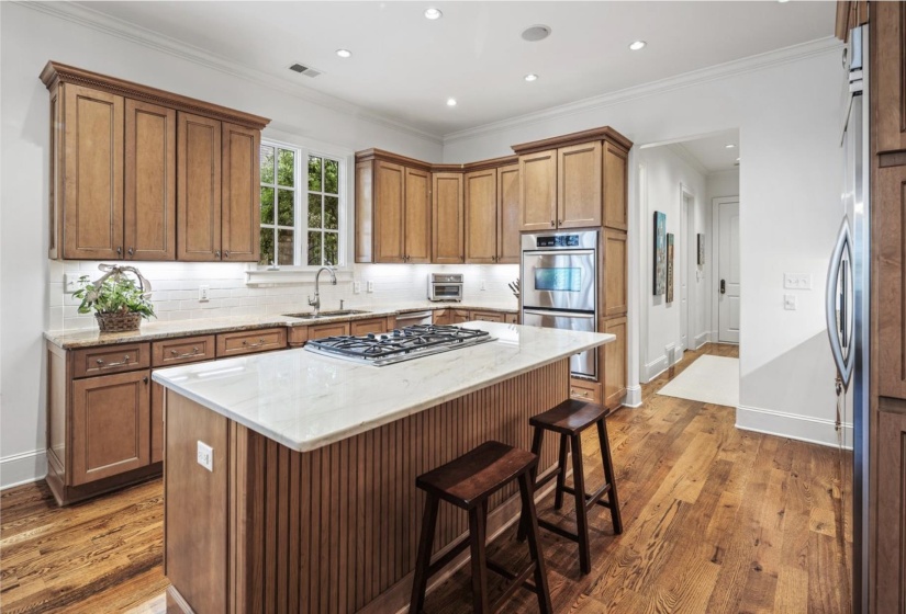 1271 S DUBRAY PL, Collierville, Tennessee 38017, 4 Bedrooms Bedrooms, 10 Rooms Rooms,4.1 BathroomsBathrooms,Residential,For Sale,S DUBRAY,10223898