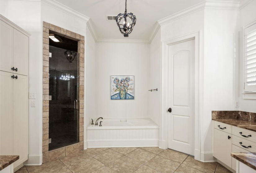 1271 S DUBRAY PL, Collierville, Tennessee 38017, 4 Bedrooms Bedrooms, 10 Rooms Rooms,4.1 BathroomsBathrooms,Residential,For Sale,S DUBRAY,10223898