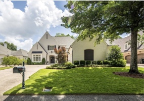 1271 S DUBRAY PL, Collierville, Tennessee 38017, 4 Bedrooms Bedrooms, 10 Rooms Rooms,4.1 BathroomsBathrooms,Residential,For Sale,S DUBRAY,10223898 1271 S DUBRAY PL, Collierville, Tennessee 38017, 4 Bedrooms Bedrooms, 10 Rooms Rooms,4.1 BathroomsBathrooms,Residential,For Sale,S DUBRAY,10223898