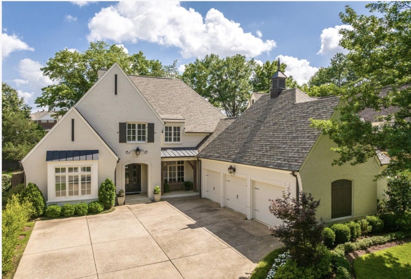 1271 S DUBRAY PL, Collierville, Tennessee 38017, 4 Bedrooms Bedrooms, 10 Rooms Rooms,4.1 BathroomsBathrooms,Residential,For Sale,S DUBRAY,10223898