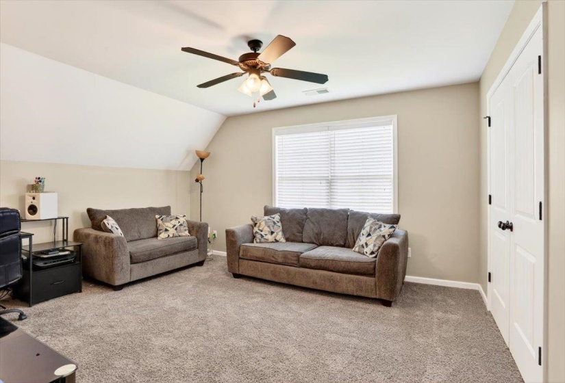 6145 TRAIL CREEK LN, Bartlett, Tennessee 38135, 4 Bedrooms Bedrooms, 7 Rooms Rooms,2.1 BathroomsBathrooms,Residential,For Sale,TRAIL CREEK,10223907