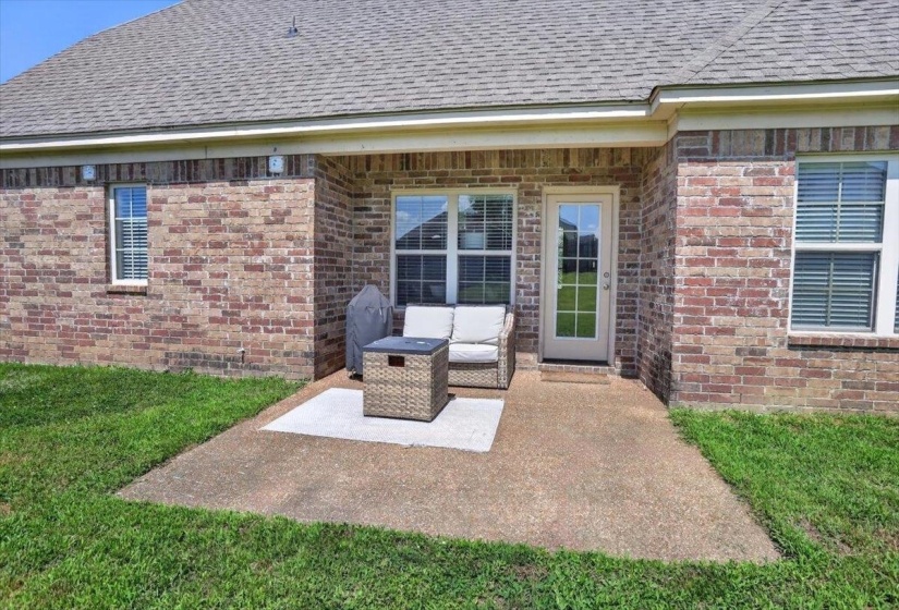 6145 TRAIL CREEK LN, Bartlett, Tennessee 38135, 4 Bedrooms Bedrooms, 7 Rooms Rooms,2.1 BathroomsBathrooms,Residential,For Sale,TRAIL CREEK,10223907