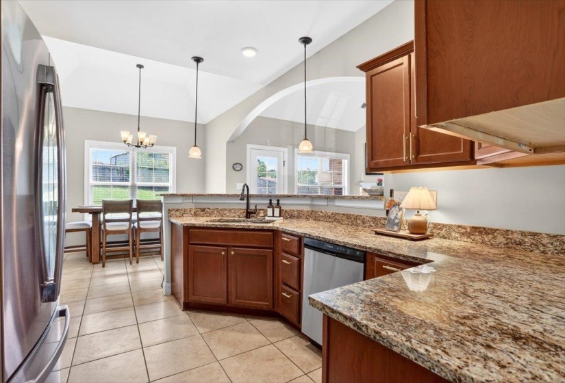 6145 TRAIL CREEK LN, Bartlett, Tennessee 38135, 4 Bedrooms Bedrooms, 7 Rooms Rooms,2.1 BathroomsBathrooms,Residential,For Sale,TRAIL CREEK,10223907