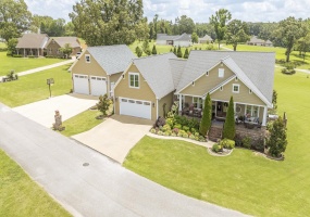 95 GRAND OAKS CV, Savannah, Tennessee 38372-5096, 3 Bedrooms Bedrooms, 11 Rooms Rooms,2.1 BathroomsBathrooms,Residential,For Sale,GRAND OAKS,10223911