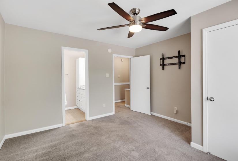 1817 CROSSFLOWER CV, Germantown, Tennessee 38138, 2 Bedrooms Bedrooms, 5 Rooms Rooms,2.1 BathroomsBathrooms,Residential,For Sale,CROSSFLOWER,10223917