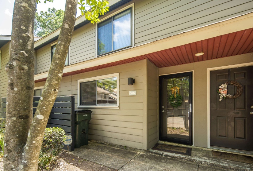 1817 CROSSFLOWER CV, Germantown, Tennessee 38138, 2 Bedrooms Bedrooms, 5 Rooms Rooms,2.1 BathroomsBathrooms,Residential,For Sale,CROSSFLOWER,10223917