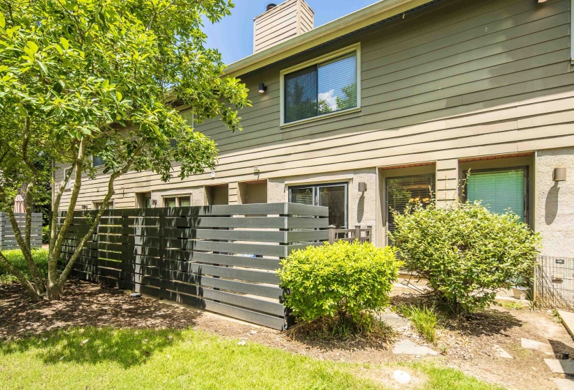 1817 CROSSFLOWER CV, Germantown, Tennessee 38138, 2 Bedrooms Bedrooms, 5 Rooms Rooms,2.1 BathroomsBathrooms,Residential,For Sale,CROSSFLOWER,10223917