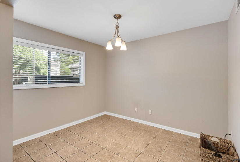 1817 CROSSFLOWER CV, Germantown, Tennessee 38138, 2 Bedrooms Bedrooms, 5 Rooms Rooms,2.1 BathroomsBathrooms,Residential,For Sale,CROSSFLOWER,10223917