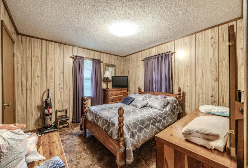 1172 BROOKS RD, Selmer, Tennessee 38375, 3 Bedrooms Bedrooms, 8 Rooms Rooms,1.1 BathroomsBathrooms,Residential,For Sale,BROOKS,10223918