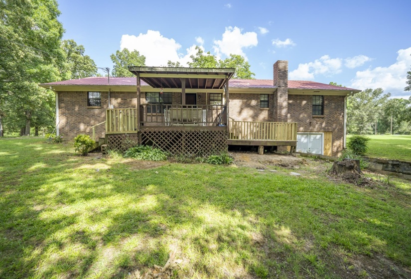 1172 BROOKS RD, Selmer, Tennessee 38375, 3 Bedrooms Bedrooms, 8 Rooms Rooms,1.1 BathroomsBathrooms,Residential,For Sale,BROOKS,10223918