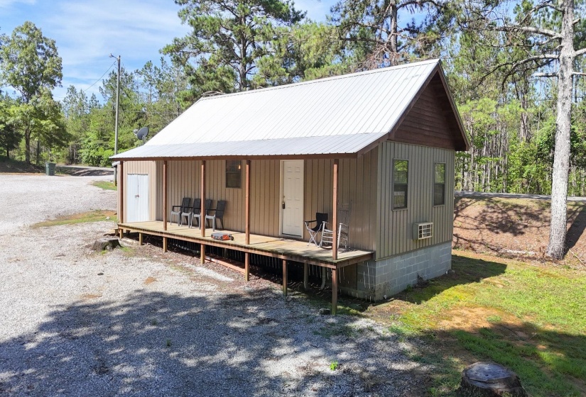 2764 STATELINE RD, Iuka, Mississippi 38852, 2 Bedrooms Bedrooms, 5 Rooms Rooms,1 BathroomBathrooms,Residential,For Sale,STATELINE,10223925