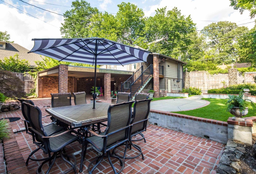 180 CRESTMERE PL, Memphis, Tennessee 38112, ,Commercial/industrial,For Sale,CRESTMERE,10223928