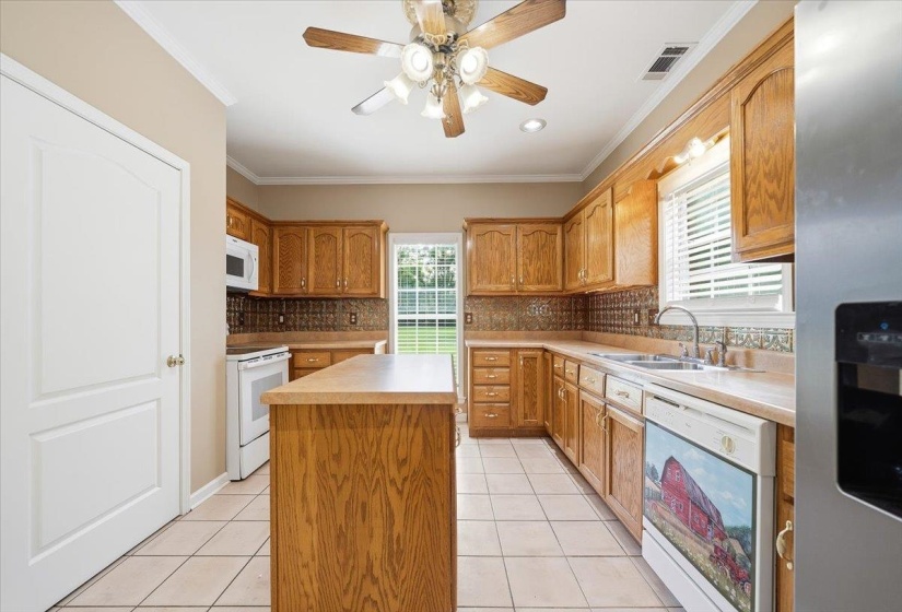 6872 WARD RD, Millington, Tennessee 38053, 3 Bedrooms Bedrooms, 6 Rooms Rooms,2.1 BathroomsBathrooms,Residential,For Sale,WARD,10223926