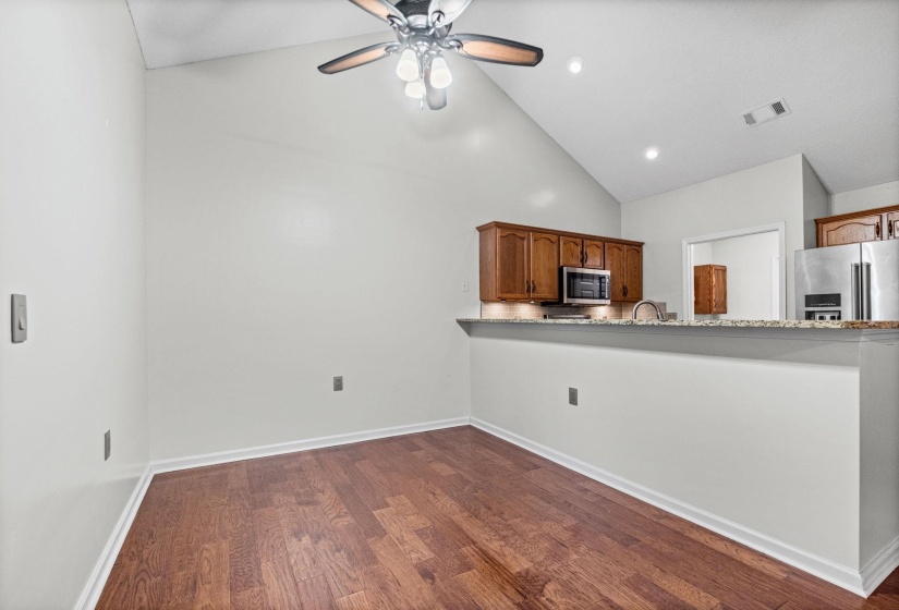 7436 APPLING CLUB CIR, Unincorporated, Tennessee 38016, 2 Bedrooms Bedrooms, 6 Rooms Rooms,2 BathroomsBathrooms,Residential,For Sale,APPLING CLUB,10223930