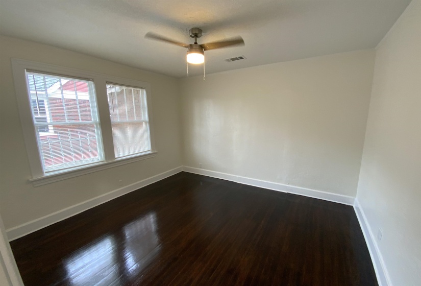 920 AUBURNDALE ST, Memphis, Tennessee 38107, 3 Bedrooms Bedrooms, 7 Rooms Rooms,1 BathroomBathrooms,Rental Properties,For Sale,AUBURNDALE,10223952