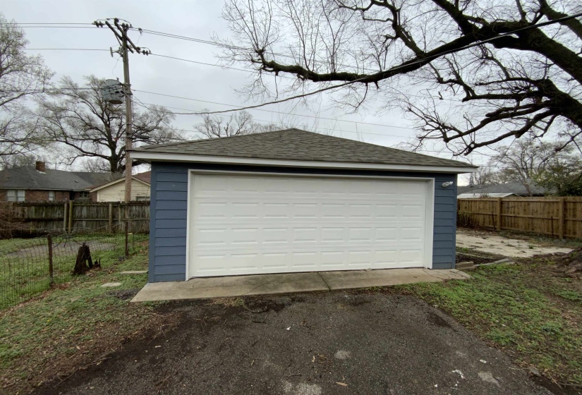 920 AUBURNDALE ST, Memphis, Tennessee 38107, 3 Bedrooms Bedrooms, 7 Rooms Rooms,1 BathroomBathrooms,Rental Properties,For Sale,AUBURNDALE,10223952