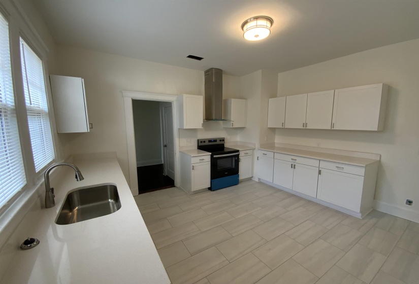 1708 GLENVIEW AVE, Memphis, Tennessee 38106, 3 Bedrooms Bedrooms, 6 Rooms Rooms,2 BathroomsBathrooms,Rental Properties,For Sale,GLENVIEW,10223953