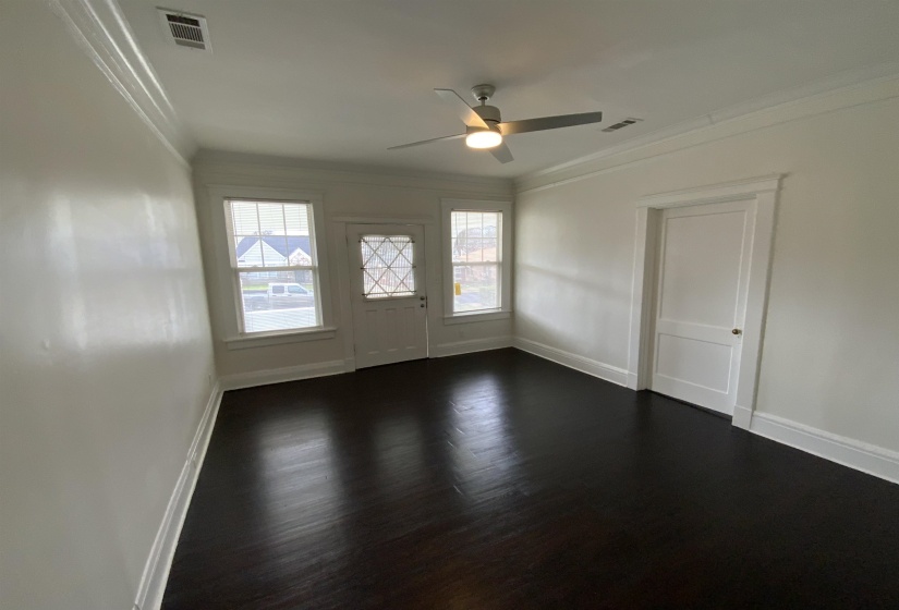 1708 GLENVIEW AVE, Memphis, Tennessee 38106, 3 Bedrooms Bedrooms, 6 Rooms Rooms,2 BathroomsBathrooms,Rental Properties,For Sale,GLENVIEW,10223953