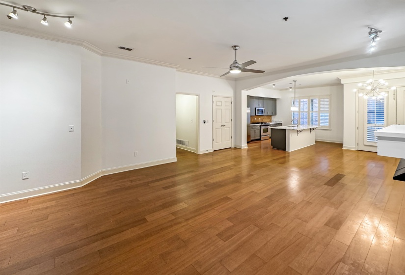 510 CITYHOUSE CT, Memphis, Tennessee 38103, 3 Bedrooms Bedrooms, 6 Rooms Rooms,2.1 BathroomsBathrooms,Residential,For Sale,CITYHOUSE,10223945