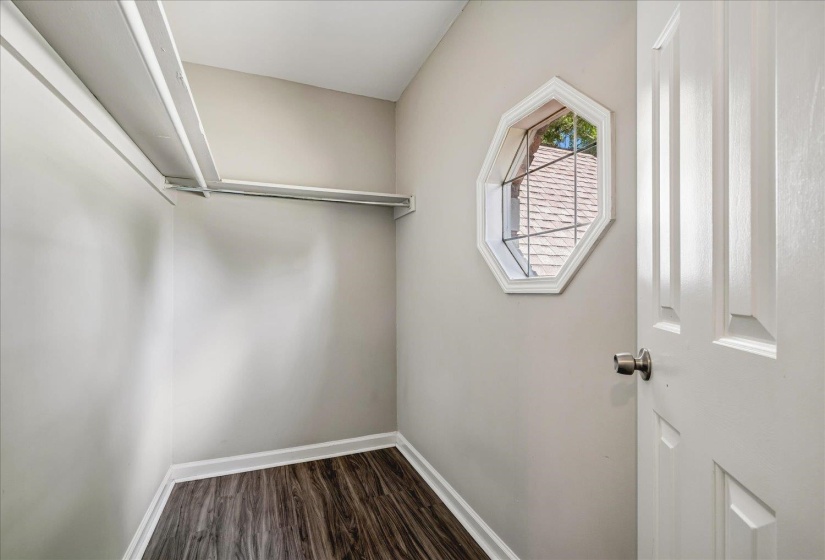 3951 FUN VALLEY DR, Memphis, Tennessee 38125, 4 Bedroom Bedrooms, 7 Room Rooms,2.1 BathroomBathrooms,Residential,For Sale,FUN VALLEY,0,10223950