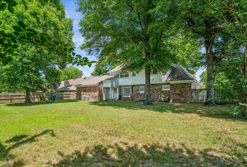 3951 FUN VALLEY DR, Memphis, Tennessee 38125, 4 Bedroom Bedrooms, 7 Room Rooms,2.1 BathroomBathrooms,Residential,For Sale,FUN VALLEY,0,10223950