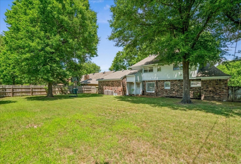 3951 FUN VALLEY DR, Memphis, Tennessee 38125, 4 Bedroom Bedrooms, 7 Room Rooms,2.1 BathroomBathrooms,Residential,For Sale,FUN VALLEY,0,10223950